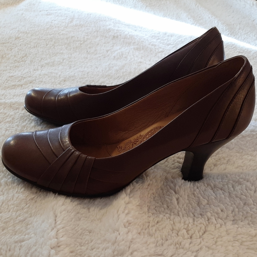 Ladies Söfft Brown heels